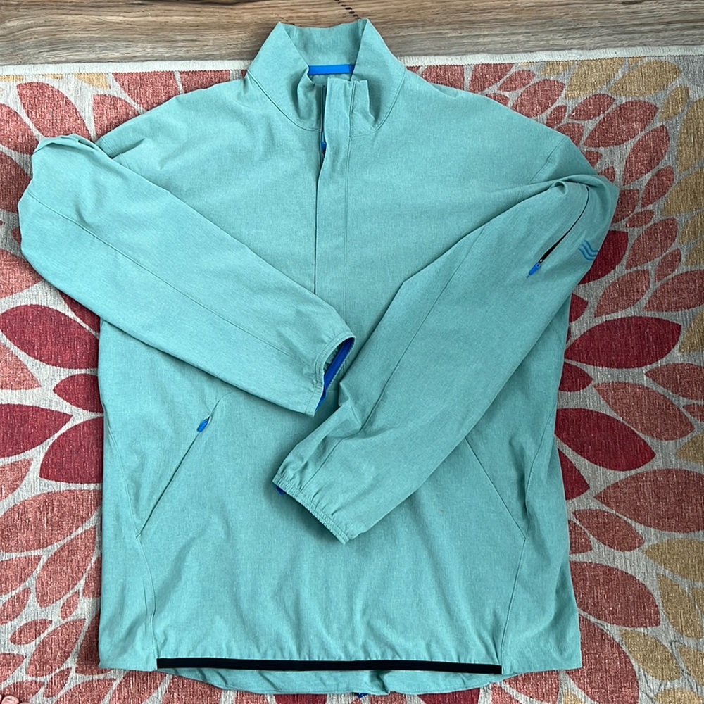 Janji anorak windbreaker.